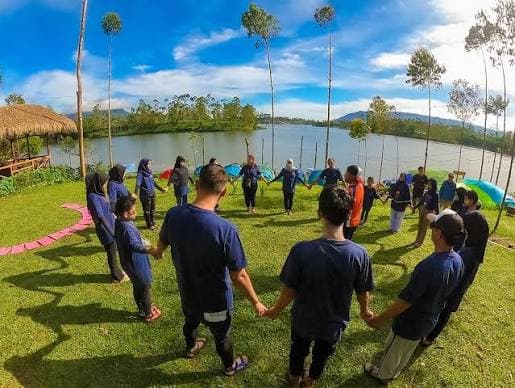 Paket Keluarga Seru